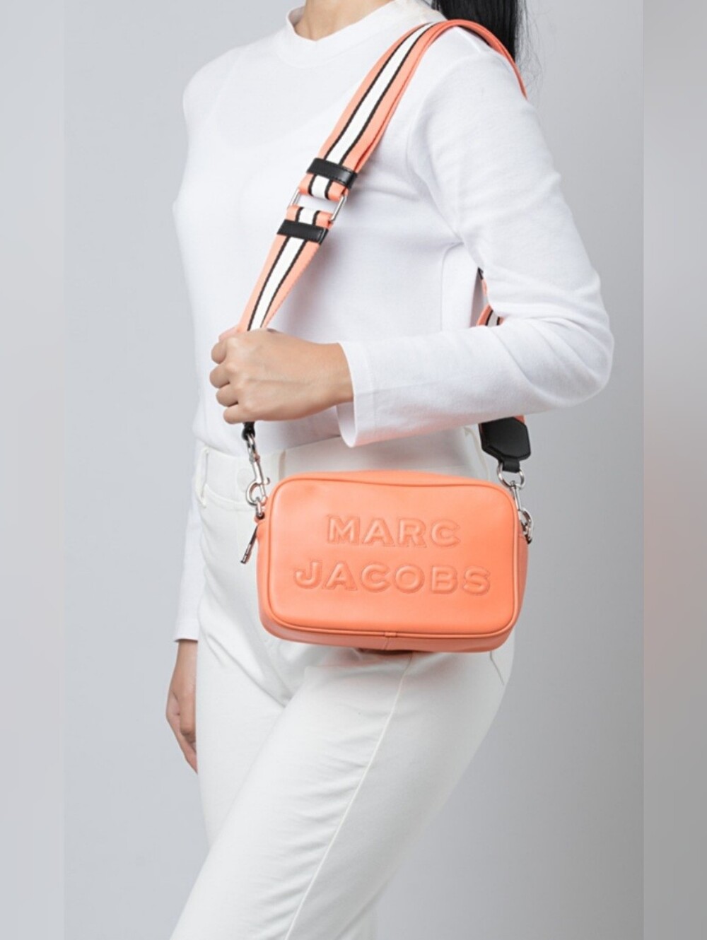 NWOT Marc Jacobs "FLASH"  Cross Body Camera Bag